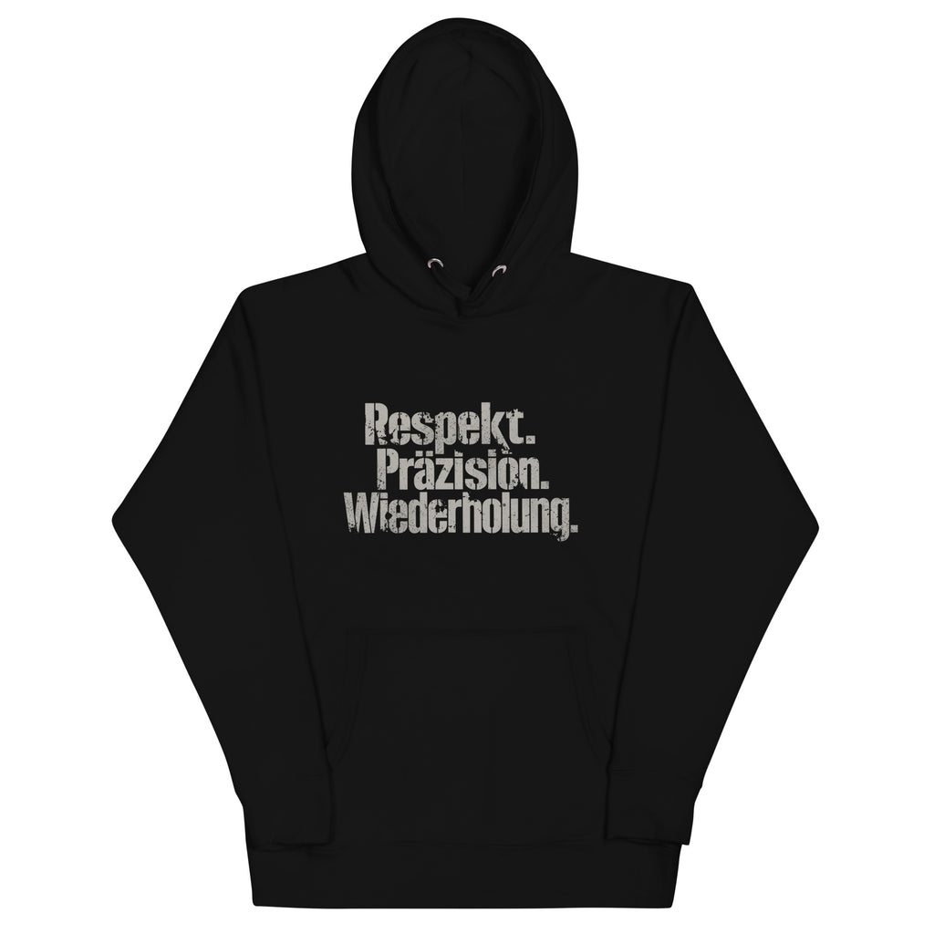 Koch-Hoodie Respekt. Präzision. Wiederholung. in Schwarz, am Model getragen, zweite Ansicht